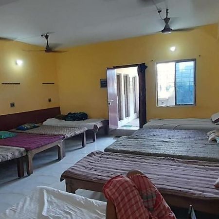 Narendra Niketan Hotel Колката Екстериор снимка