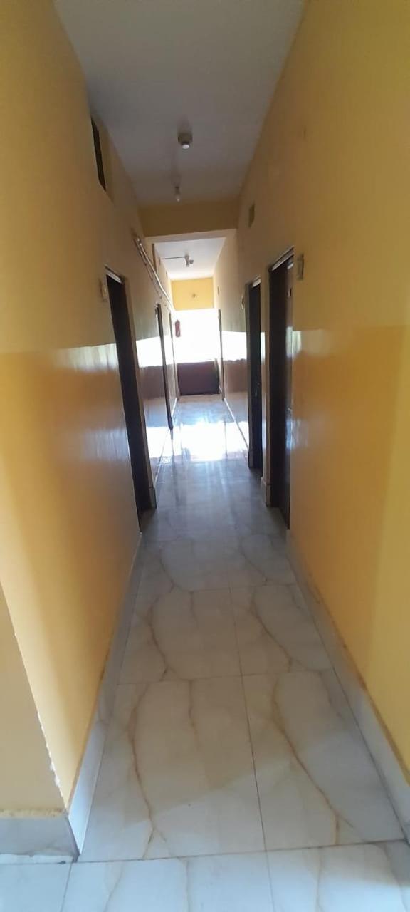 Narendra Niketan Hotel Колката Екстериор снимка
