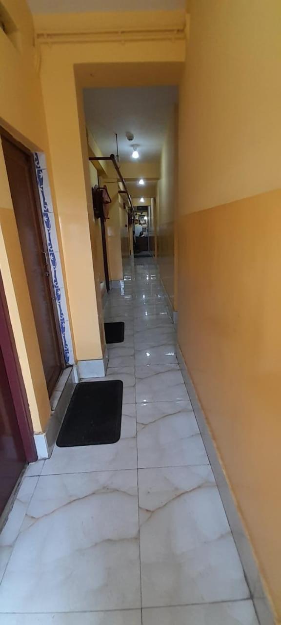 Narendra Niketan Hotel Колката Екстериор снимка