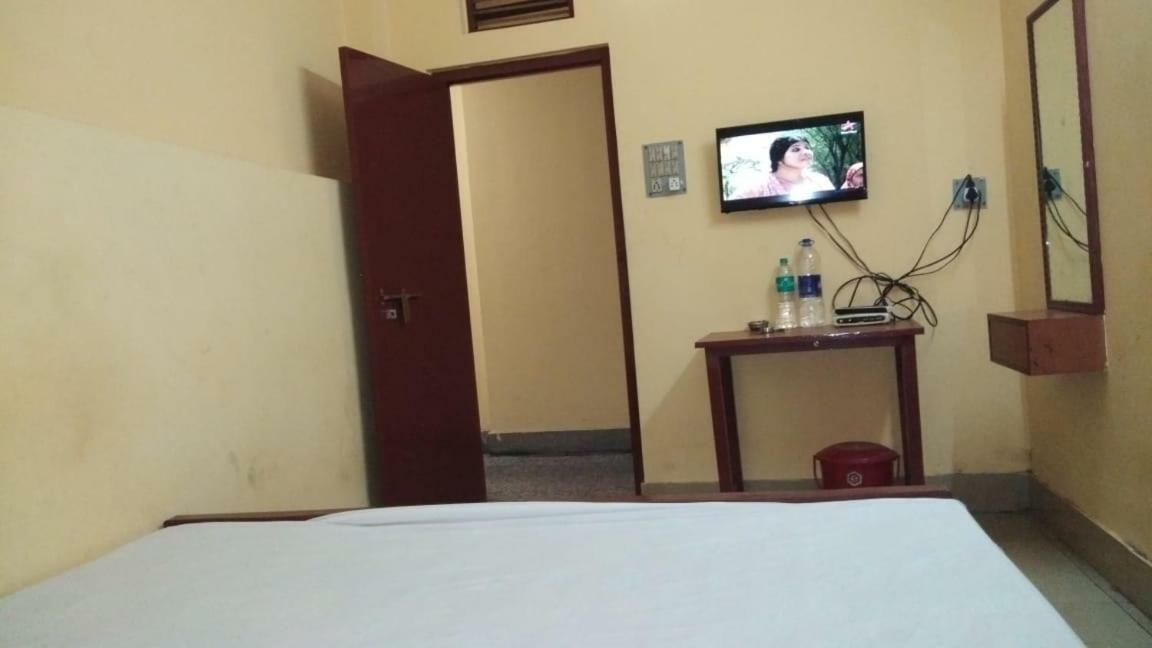 Narendra Niketan Hotel Колката Екстериор снимка