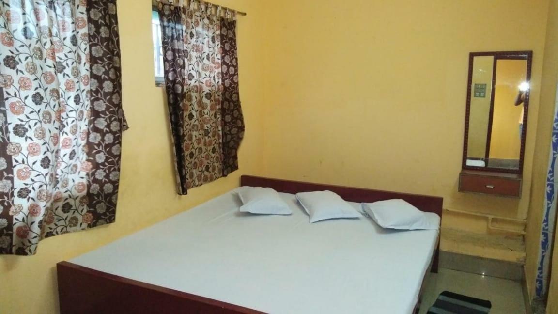 Narendra Niketan Hotel Колката Екстериор снимка